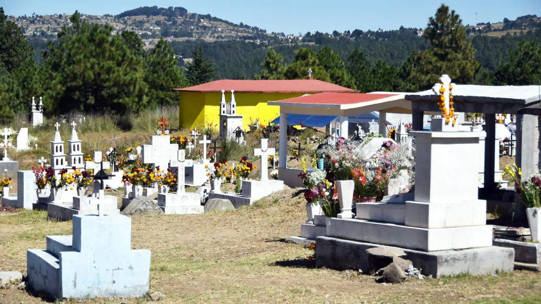 PANTEON NIÑOS MAZAHUAS. ARCHIVO EL SOL DE TOLUCA (2)